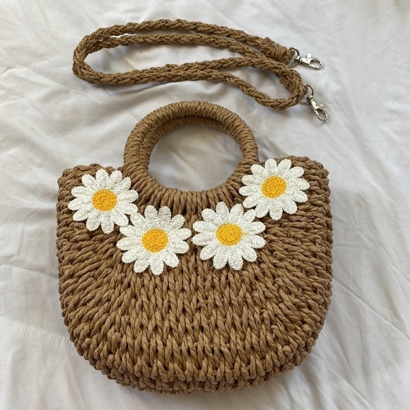 Daisy Embellished Raffia Straw Convertible Crossbody Bag - Picture 3 of 14